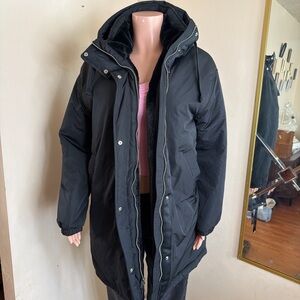 Universal Thread Black Hooded Puffer Jacket
